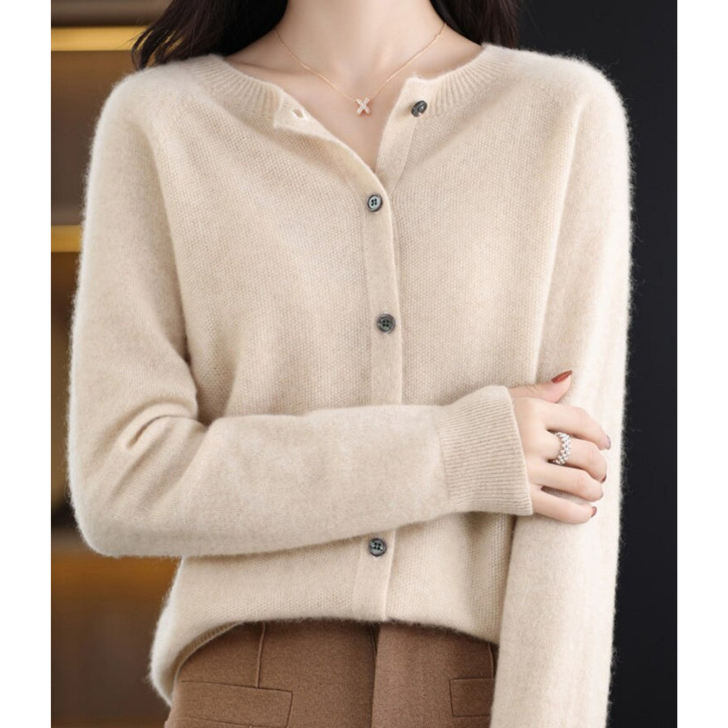 Cardigan in cashmere — Giacca in maglia morbida ed elegante