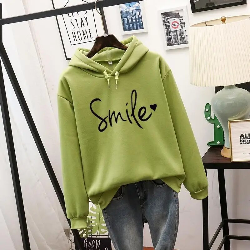 Felpa con cappuccio e stampa sorriso — Felpa comoda dal taglio ampio