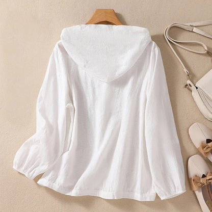 Camicia con cappuccio dal taglio rilassato — Sovracamicia leggera estiva