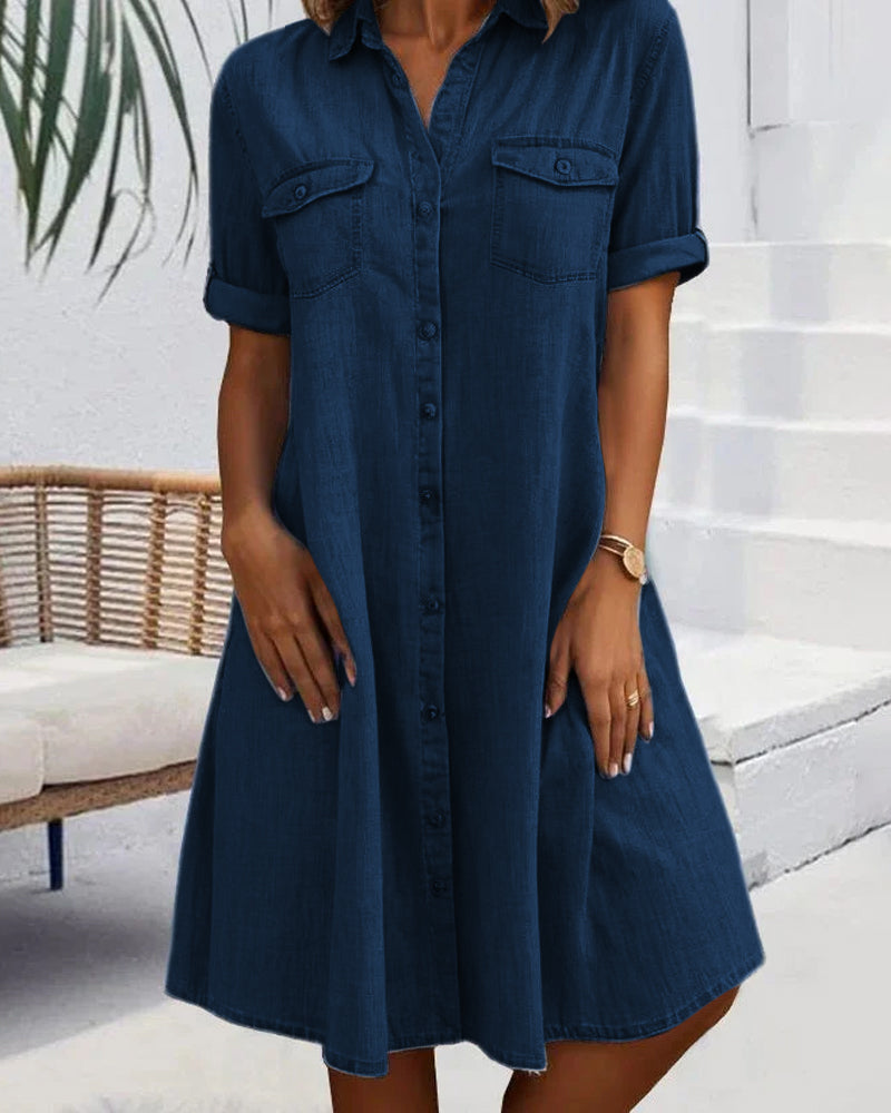 Abito camicia effetto denim leggero — Abito con bottoni e manica arrotolabile