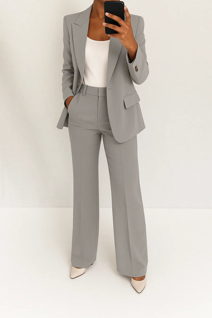 Completo blazer e pantaloni — Tailleur elegante e senza tempo