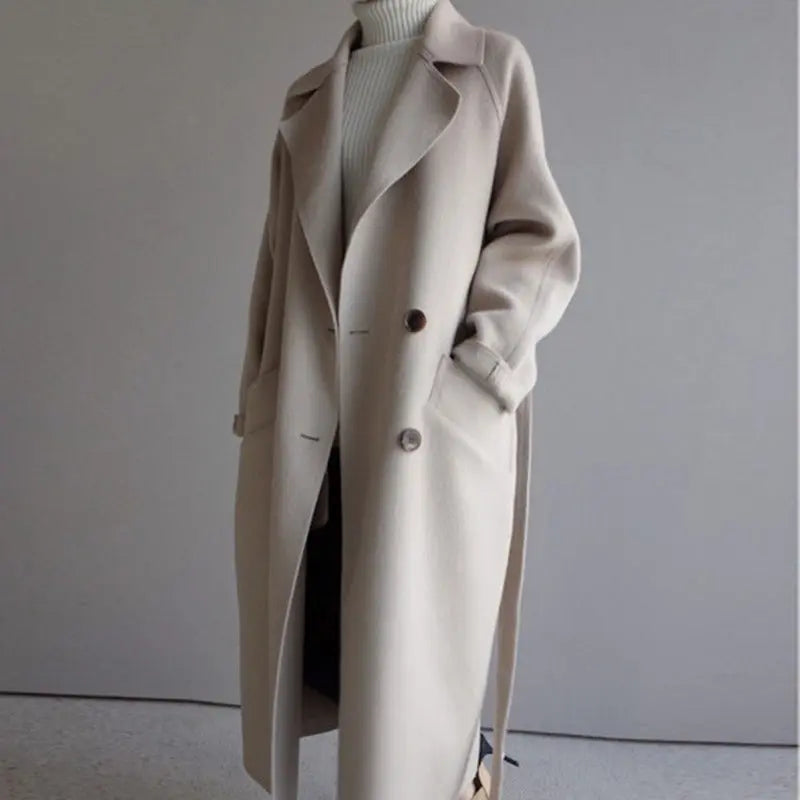 Cappotto lungo in lana — Cappotto classico e caldo invernale