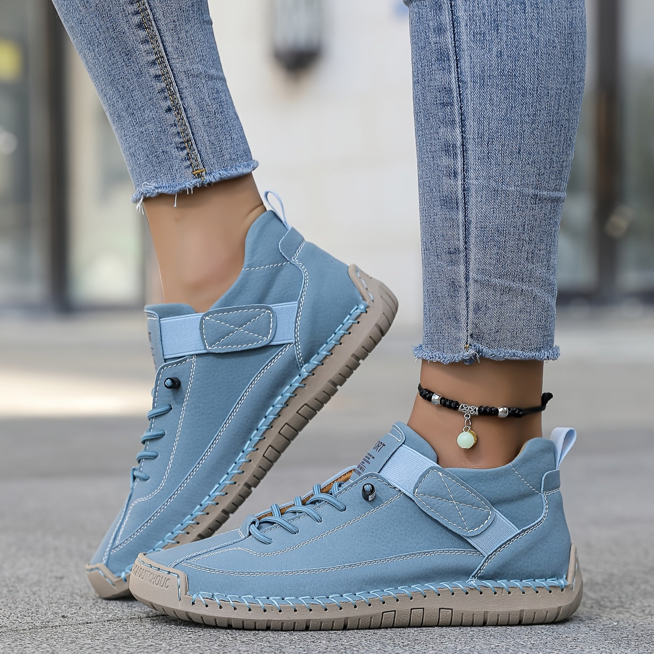 Sneakers ortopediche comode con velcro — Scarpe leggere e traspiranti