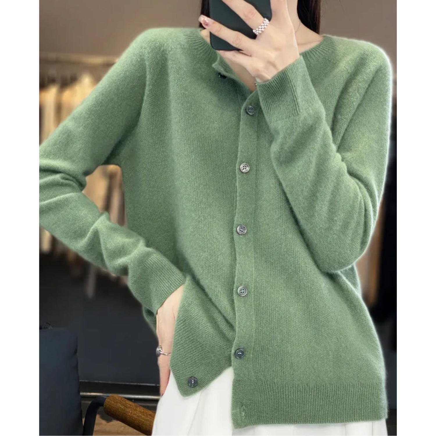 Cardigan in cashmere — Giacca in maglia morbida ed elegante