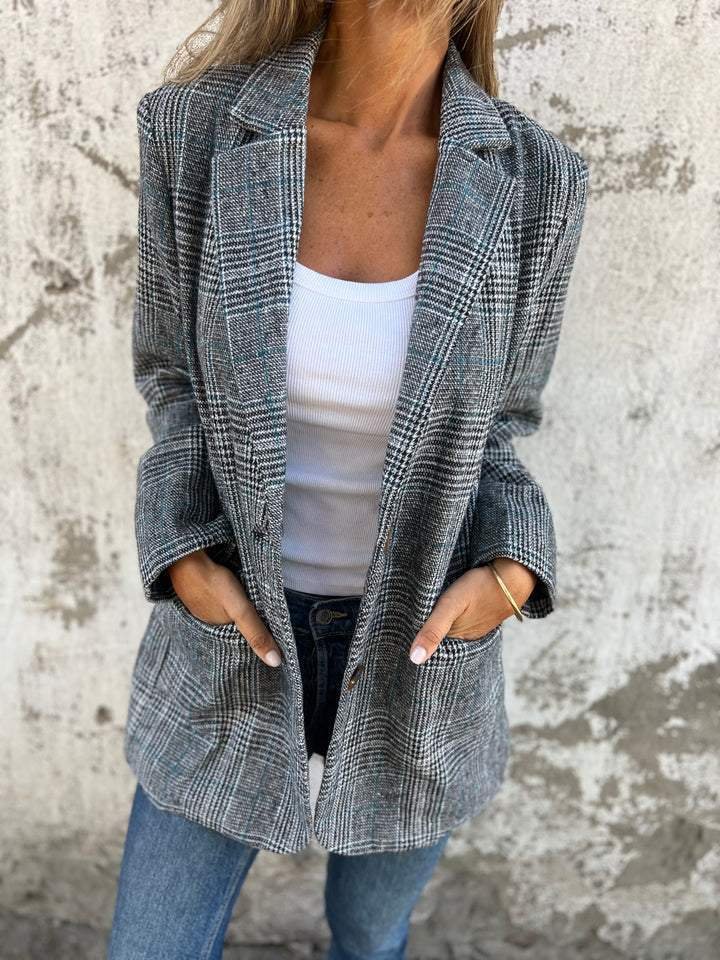 Blazer a quadri — Giacca elegante e aderente d'autunno