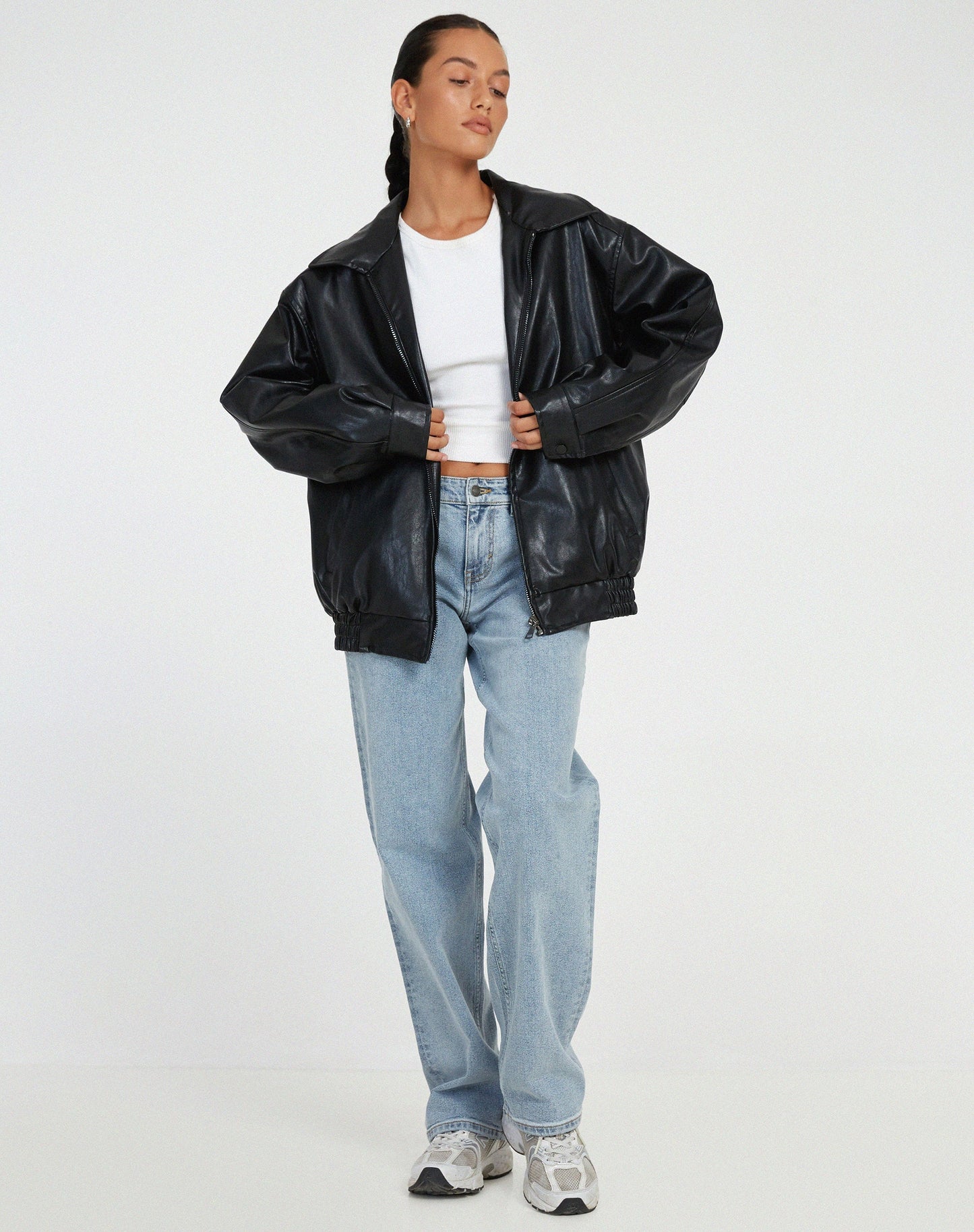 Giacca oversize in ecopelle — Giacca effetto pelle di stile moderno