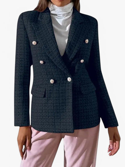 Blazer in tweed aderente con bottoni dorati — Giacca texturizzata elegante