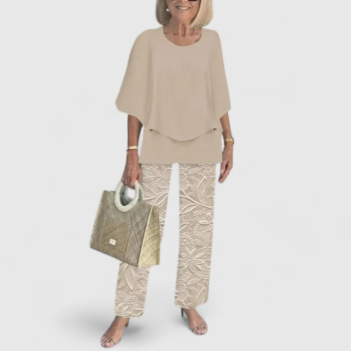 Completo di lino due pezzi con top e pantaloni — Completo elegante e traspirante