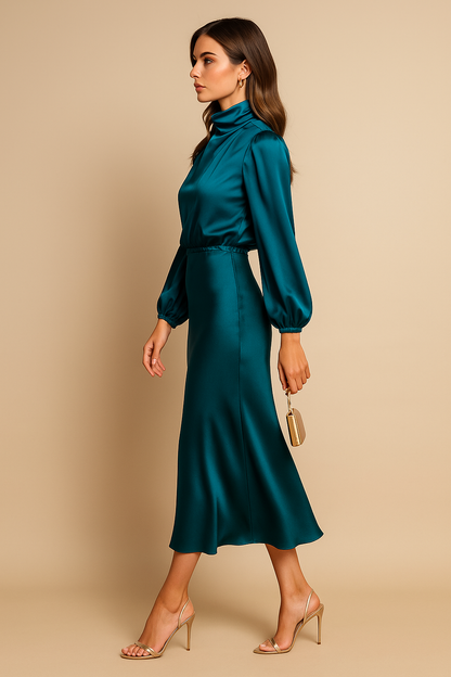 Abito midi a vita alta — Abito elegante a collo alto