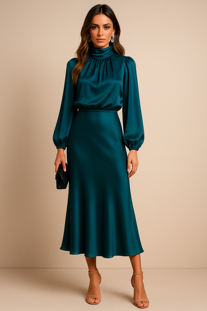 Abito midi a vita alta — Abito elegante a collo alto