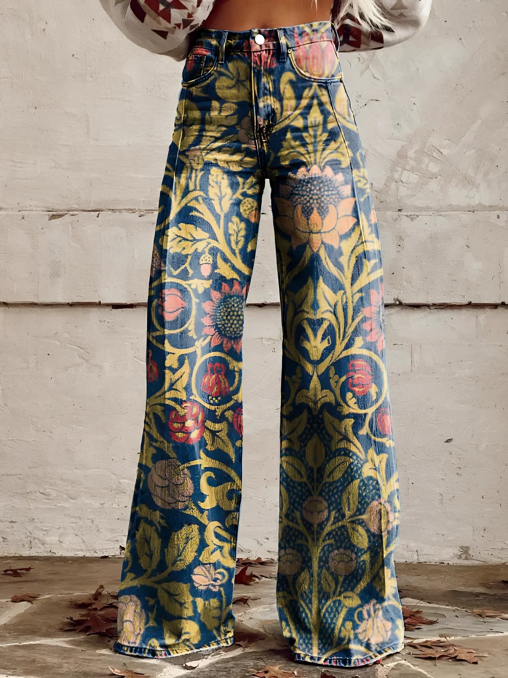 Jeans a gamba larga e vita alta con stampa floreale — Jeans a zampa