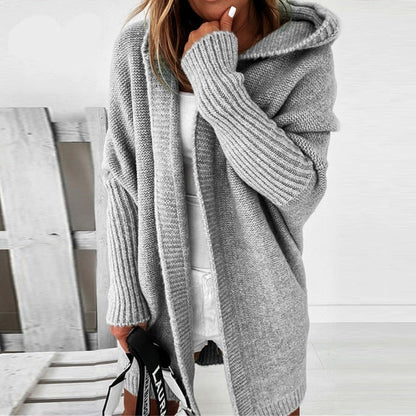 Cardigan in maglia con cappuccio, taglio oversize — Giacca in maglia calda