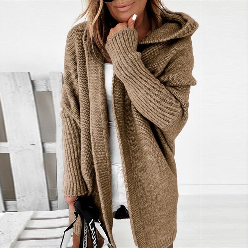 Cardigan in maglia con cappuccio, taglio oversize — Giacca in maglia calda