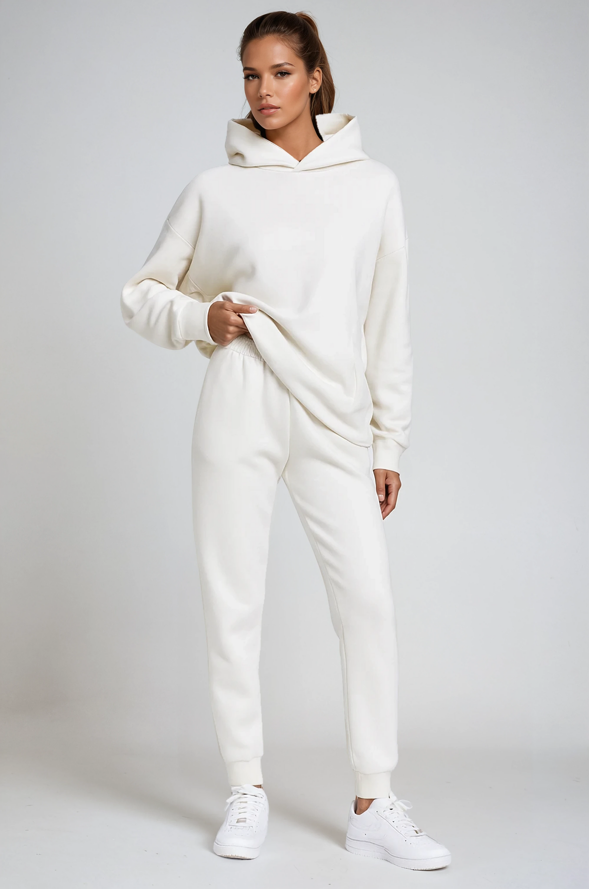 Completo felpa con cappuccio e joggers in cotone — Set comodo da relax