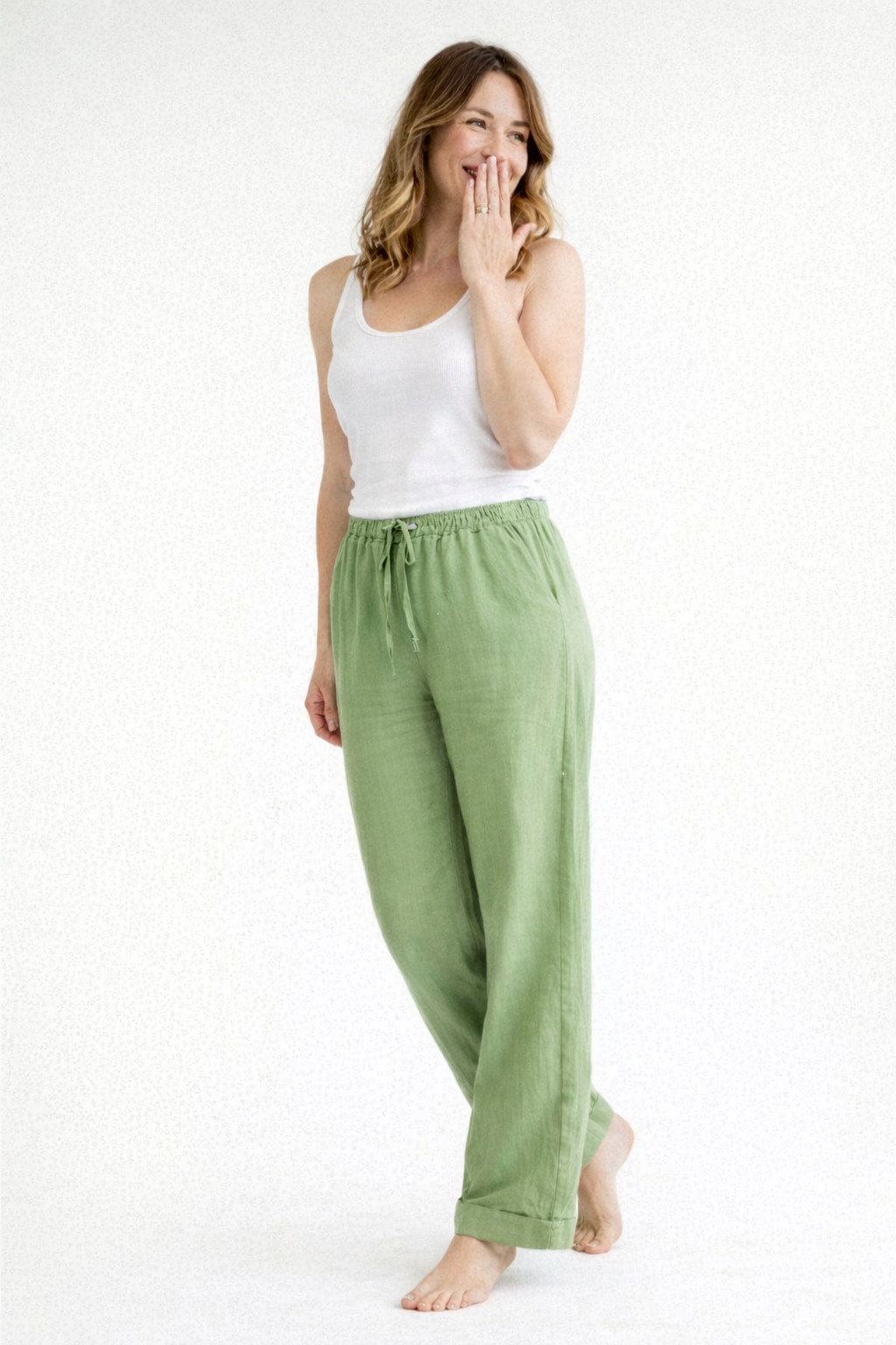 Pantaloni a vita alta con coulisse — Pantaloni fluidi dal taglio comodo