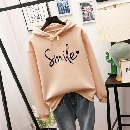 Felpa con cappuccio e stampa sorriso — Felpa comoda dal taglio ampio