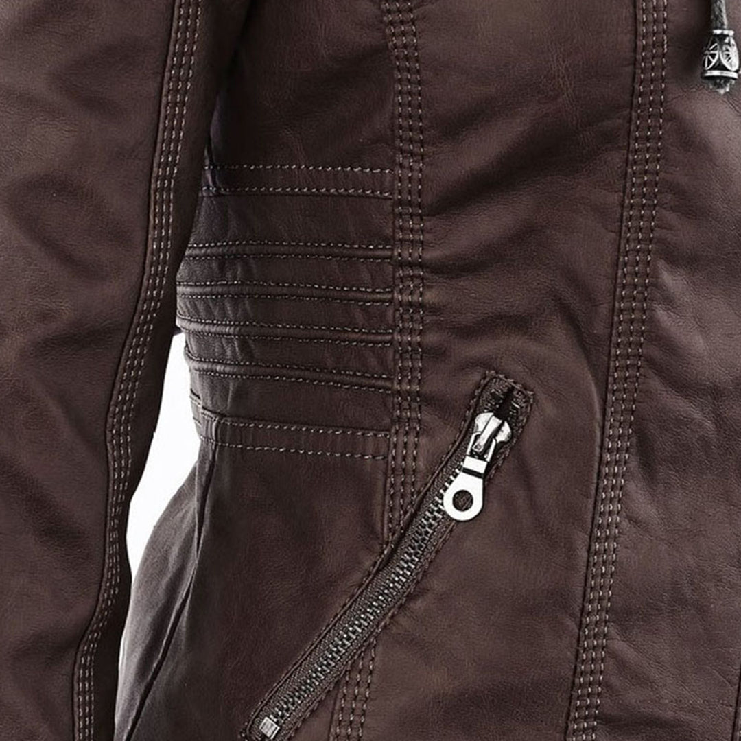 Giacca in ecopelle con cappuccio — Giacca impermeabile con zip