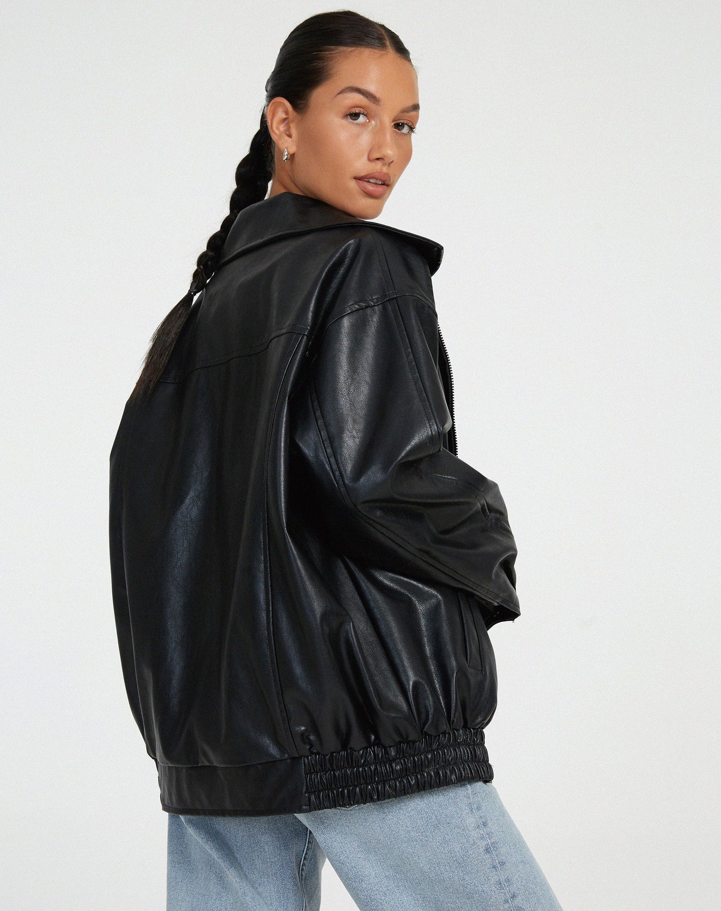 Giacca oversize in ecopelle — Giacca effetto pelle di stile moderno