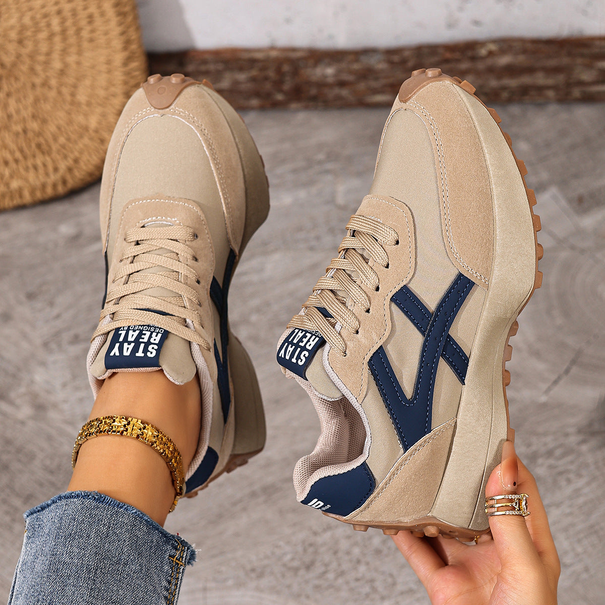 Sneakers ortopediche leggere — Calzatura comoda con ammortizzazione