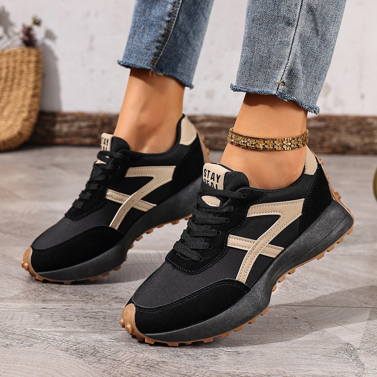 Sneakers ortopediche leggere — Calzatura comoda con ammortizzazione