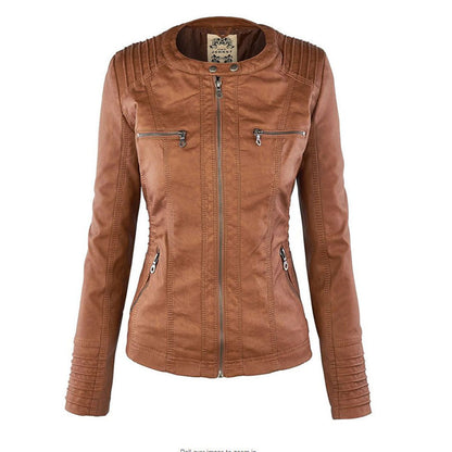 Giacca in ecopelle con cappuccio — Giacca impermeabile con zip