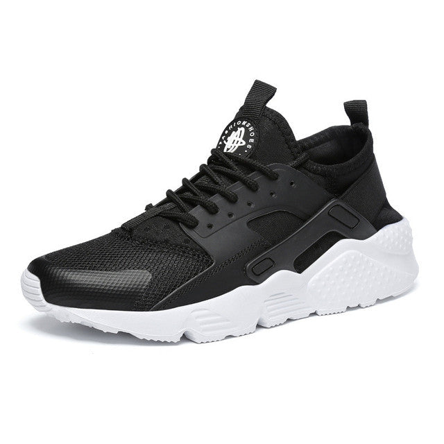 Sneakers in mesh traspirante, leggere e comode — Sneakers da giorno