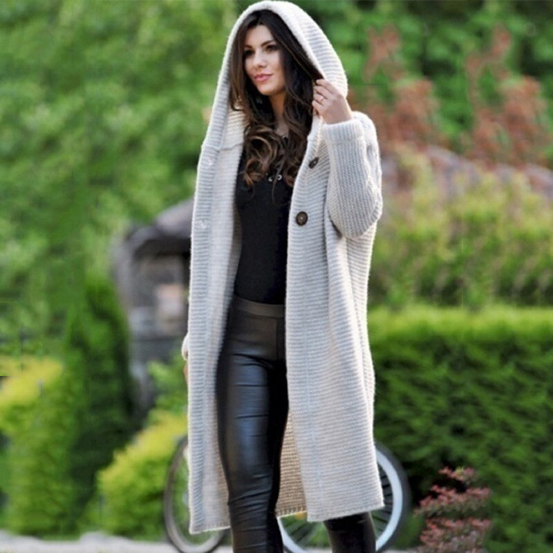 Cardigan in maglia con cappuccio — Giacca in maglia morbida e calda