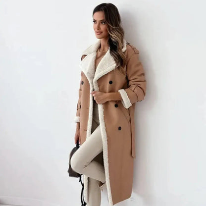 Giacca lunga classica con fodera in pile e collo teddy — Cappotto caldo invernale