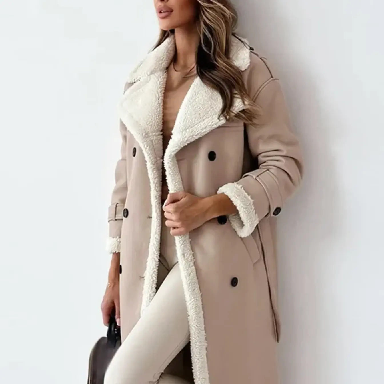 Giacca lunga classica con fodera in pile e collo teddy — Cappotto caldo invernale