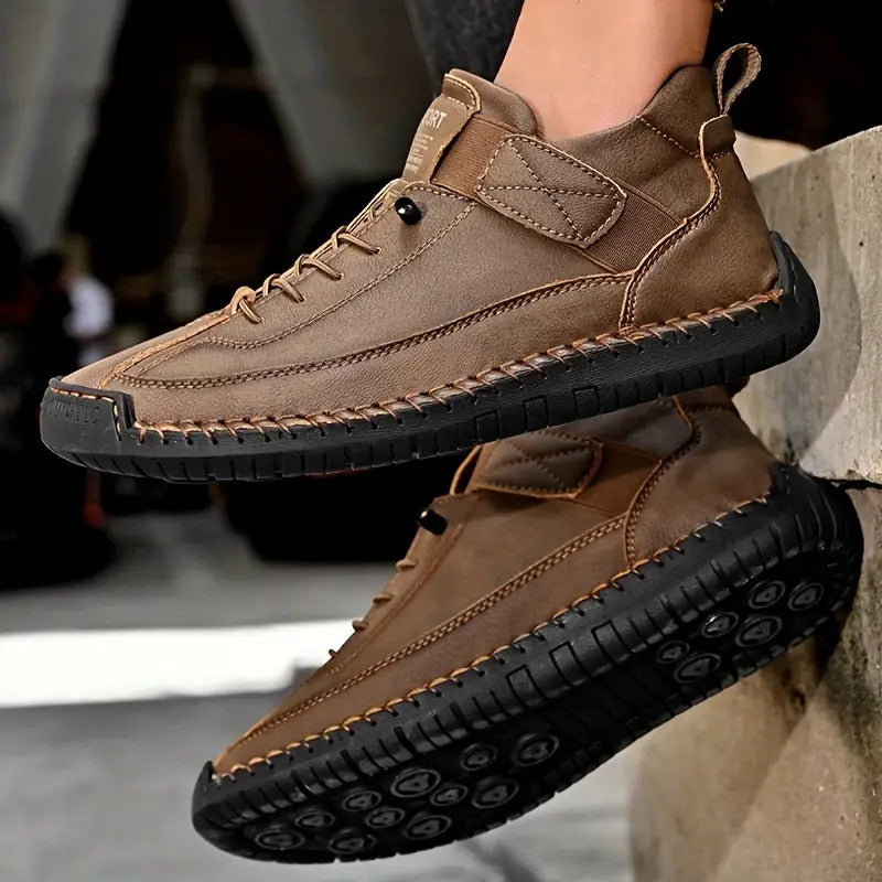 Sneakers ortopediche comode con velcro — Scarpe leggere e traspiranti