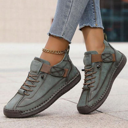 Sneakers ortopediche comode con velcro — Scarpe leggere e traspiranti