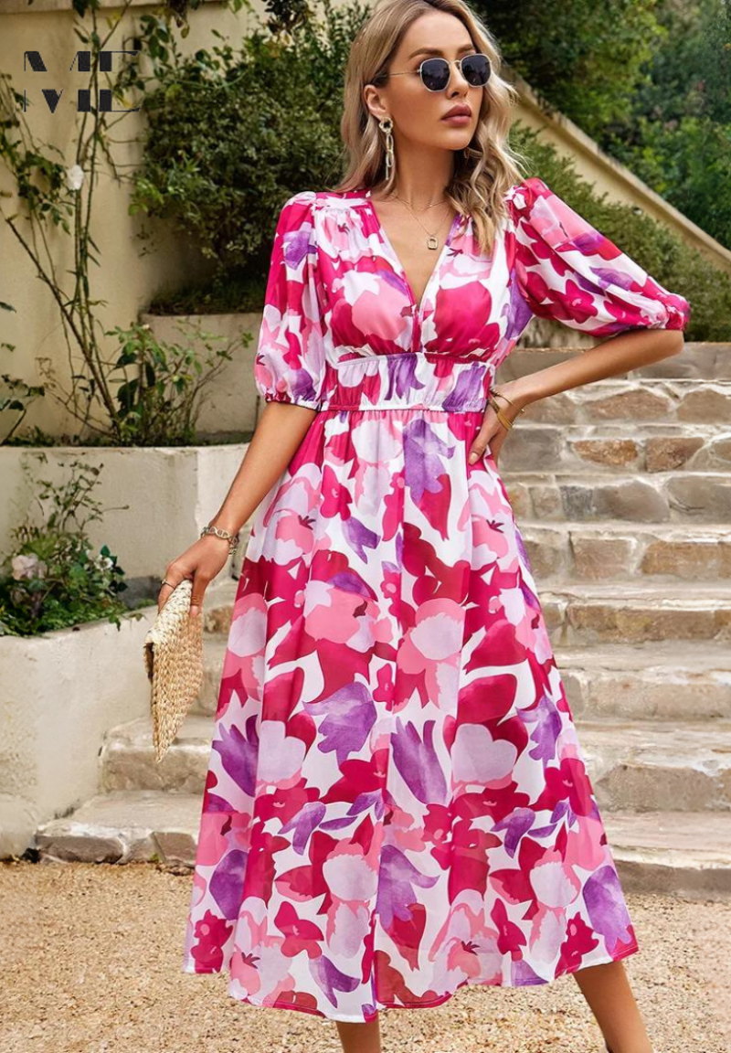 Abito lungo floreale ed elegante — Abito fluido estivo