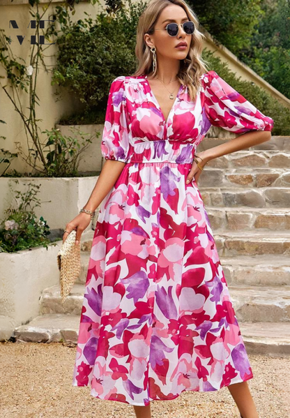 Abito lungo floreale ed elegante — Abito fluido estivo