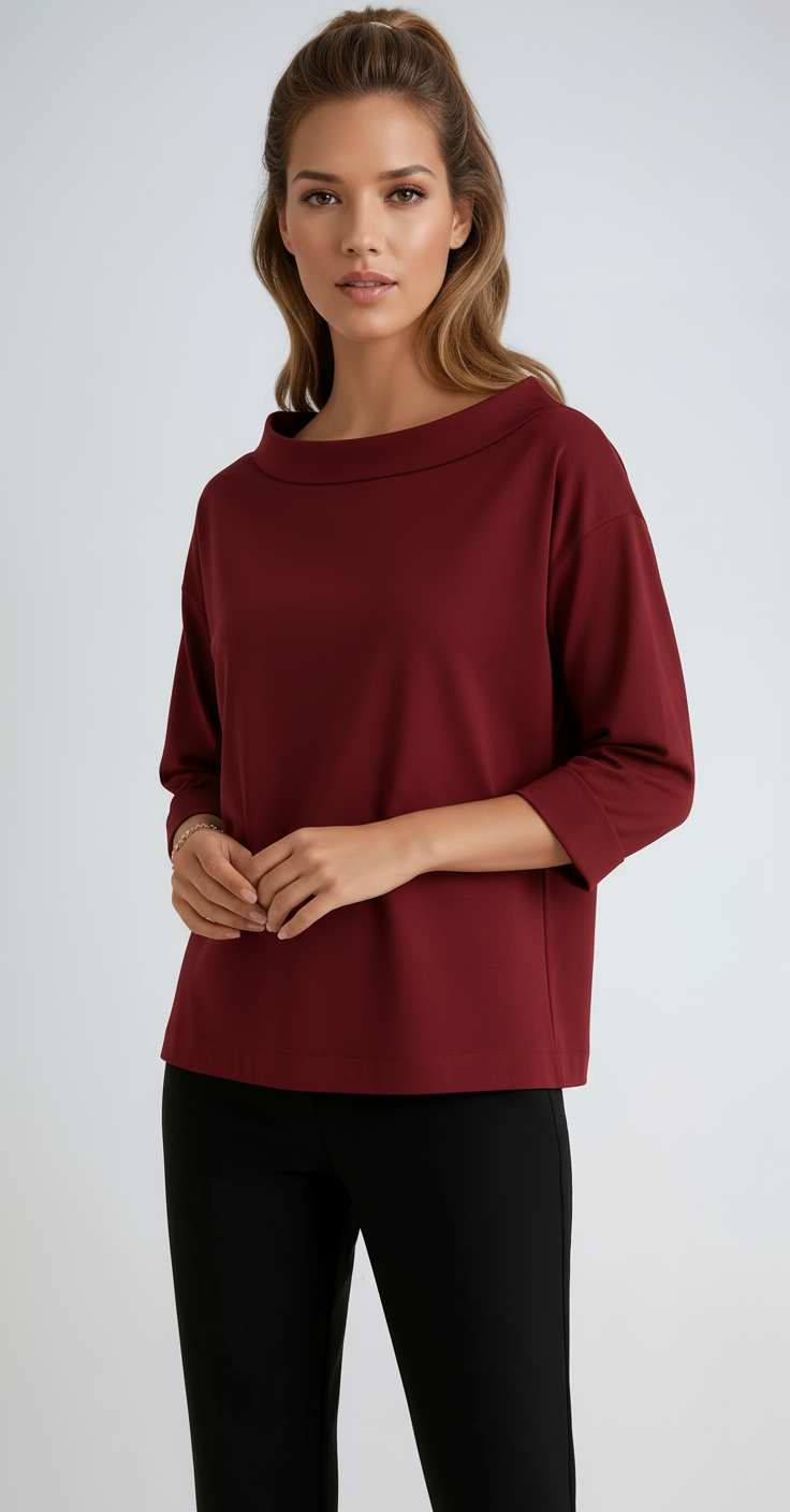 Top di cotone con scollo a barca e manica 3/4 — T-shirt minimalista ed elegante