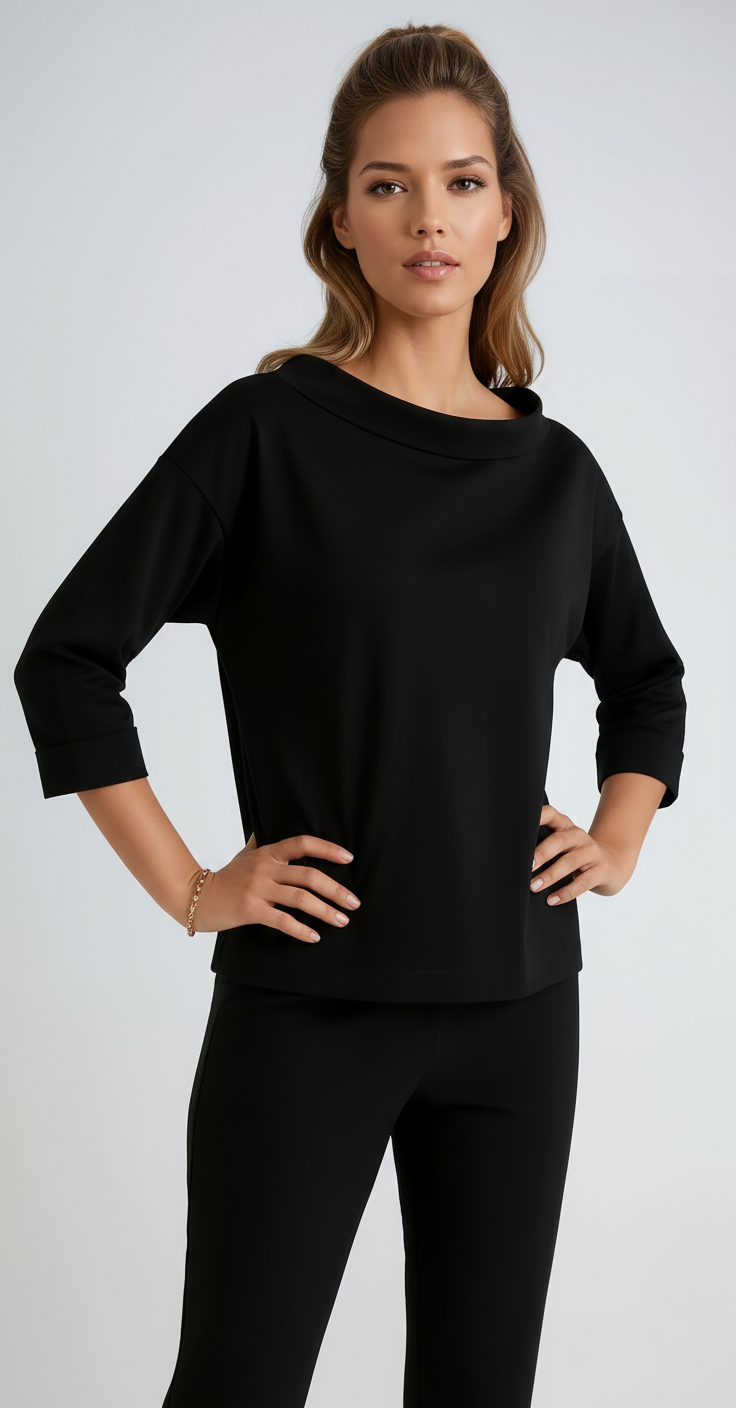 Top di cotone con scollo a barca e manica 3/4 — T-shirt minimalista ed elegante