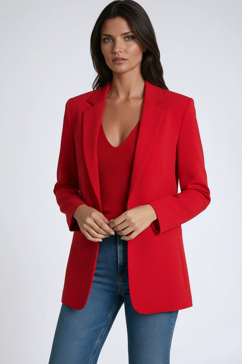Blazer di lino lungo e aderente con revers — Giacca elegante da cerimonia
