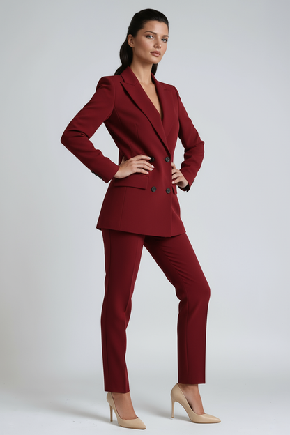 Completo di lino con blazer doppiopetto e pantaloni sartoriali — Tailleur due pezzi