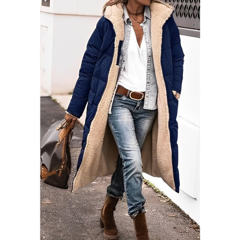 Cappotto lungo con cappuccio e interno teddy — Cappotto caldo invernale