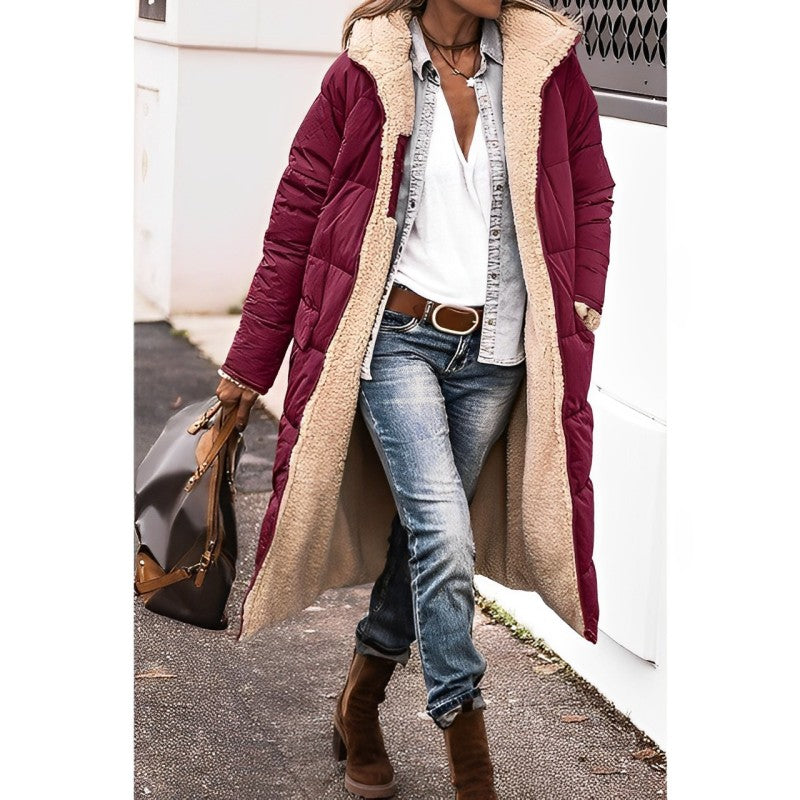 Cappotto lungo con cappuccio e interno teddy — Cappotto caldo invernale