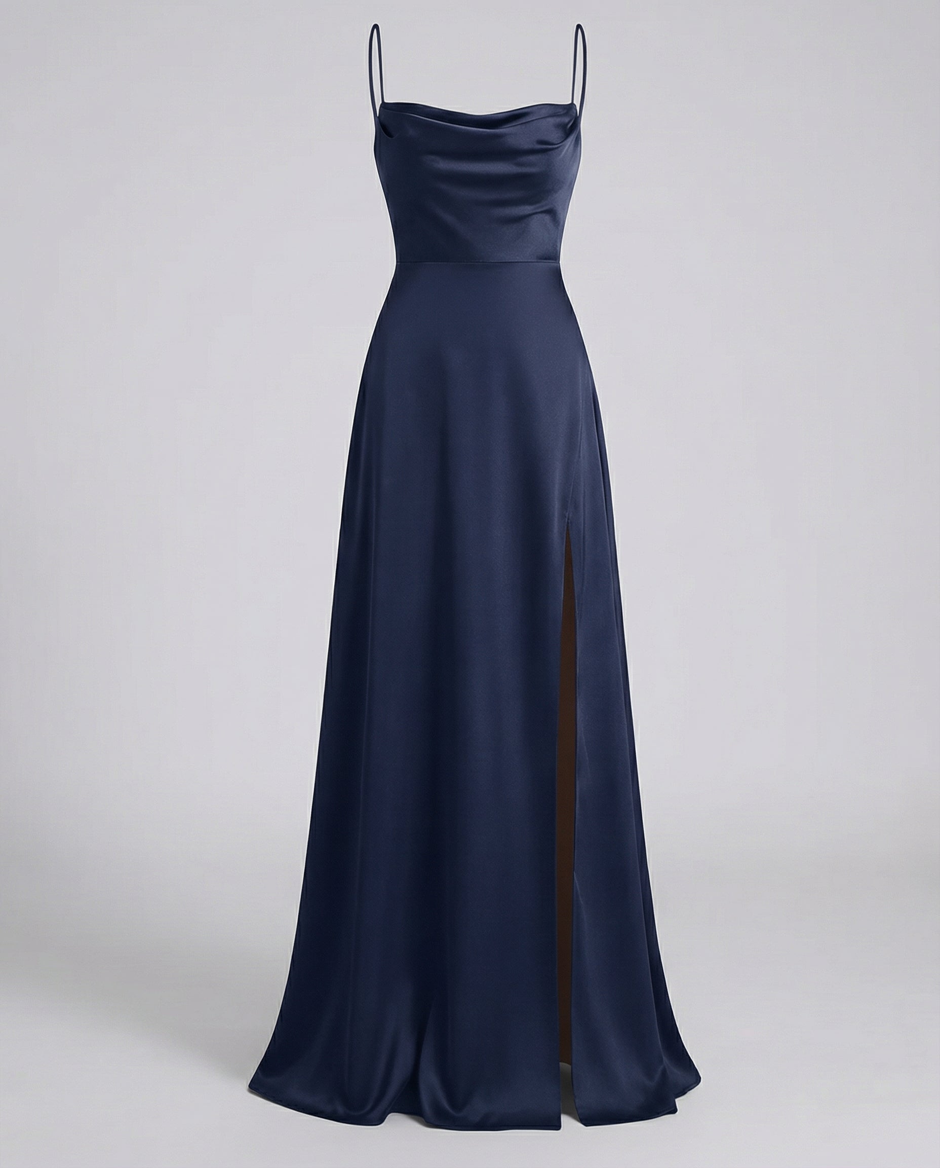 Abito maxi elegante in raso con schiena intrecciata — Abito da sera senza maniche