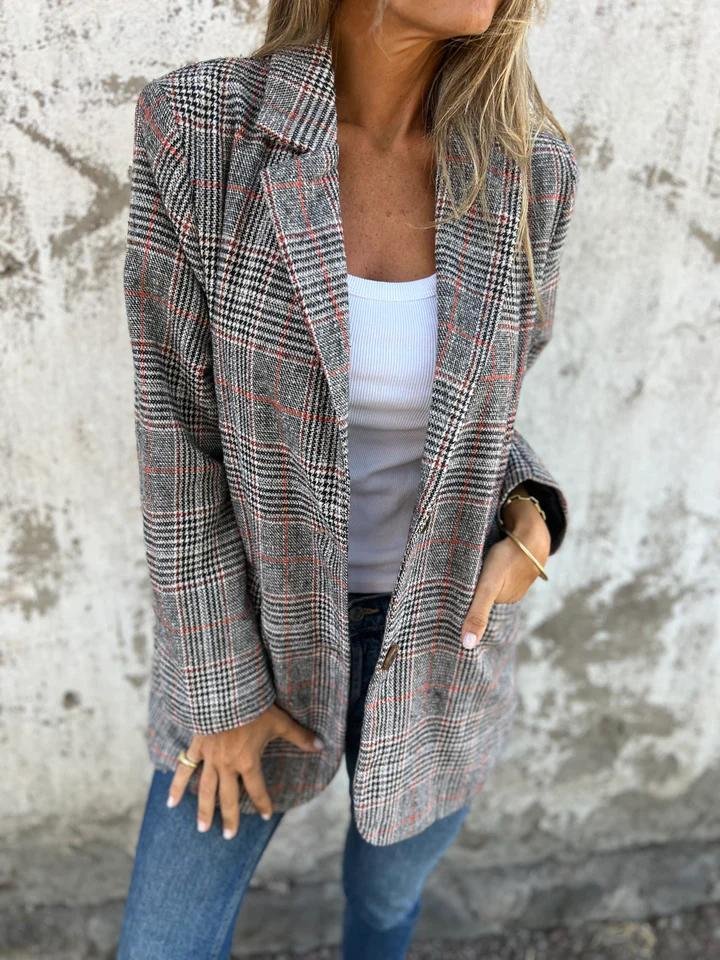Blazer a quadri — Giacca elegante e aderente d'autunno
