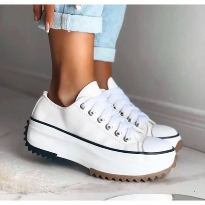 Sneakers comode con supporto dell'arco — Scarpe leggere da giorno