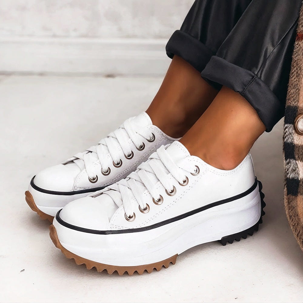 Sneakers comode con supporto dell'arco — Scarpe leggere da giorno