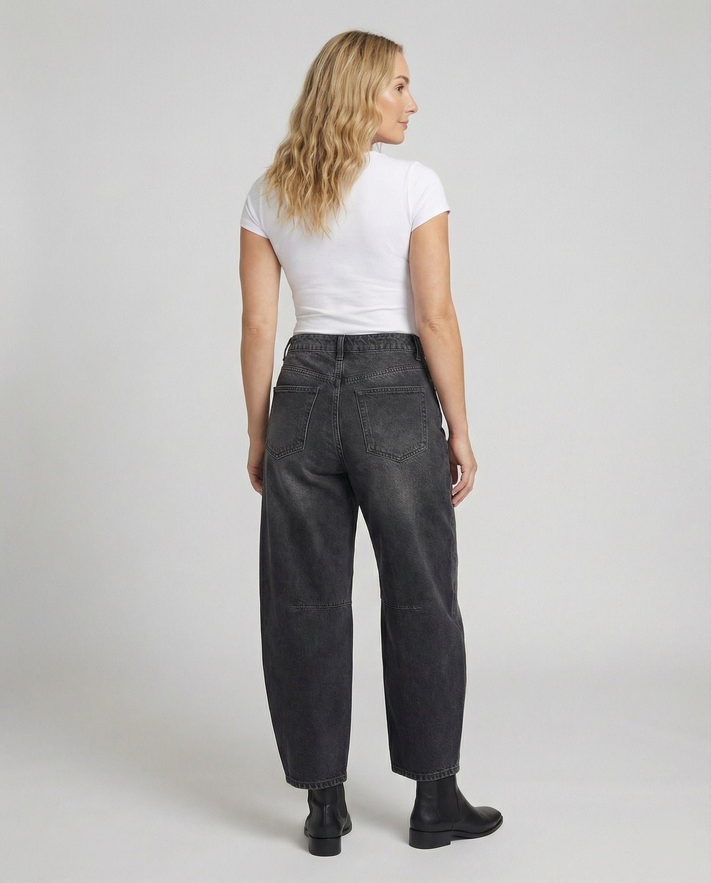 Jeans barrel a vita media — Jeans comodi dal taglio leggermente a zampa
