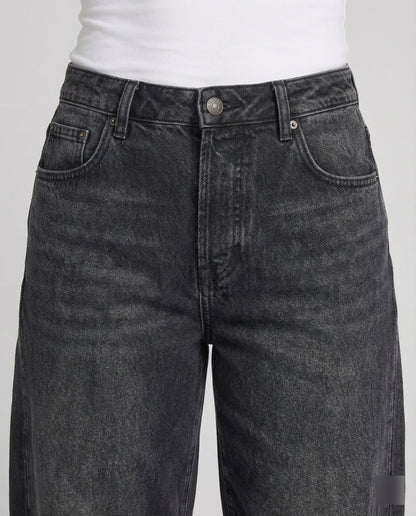 Jeans barrel a vita media — Jeans comodi dal taglio leggermente a zampa