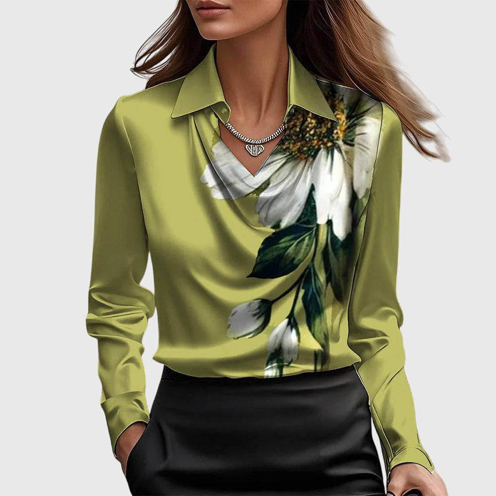 Blusa elegante con collo plissettato — Blusa fluida e versatile in raso