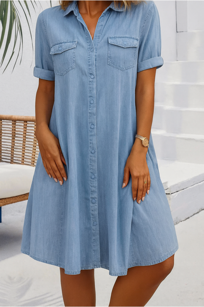 Abito camicia effetto denim leggero — Abito con bottoni e manica arrotolabile